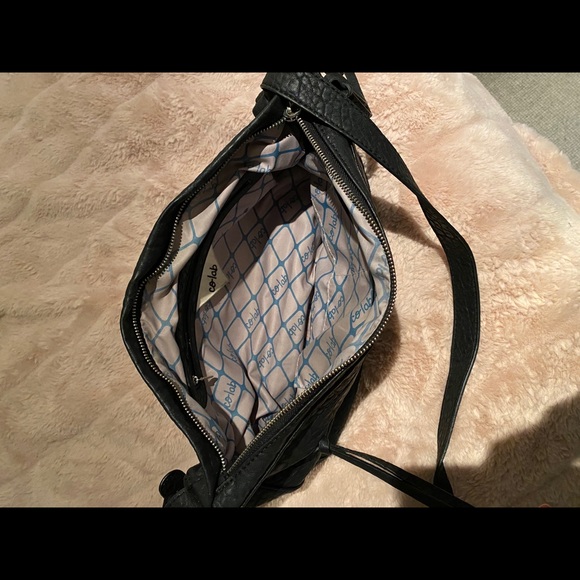 Pebbled faux leather co-lab purse - Picture 3 of 3